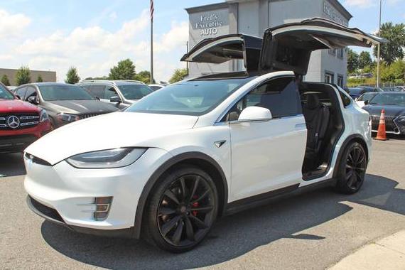 TESLA MODEL X 2018 5YJXCDE47JF135715 image